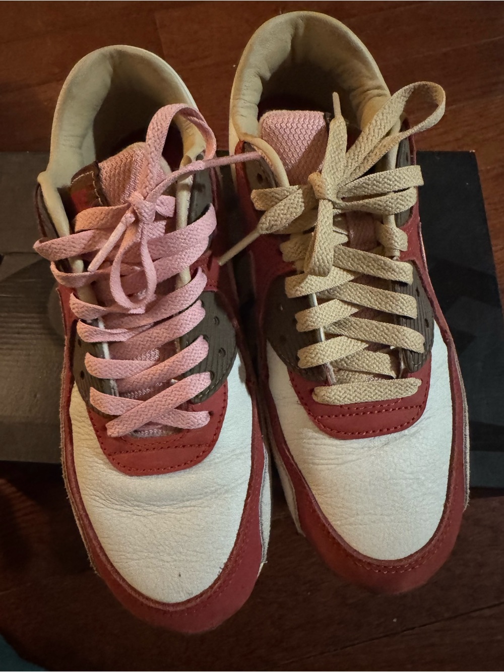 Nike Women’s Sneakers in Pink, Red, Beige, White